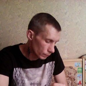 Юрий , 47 лет